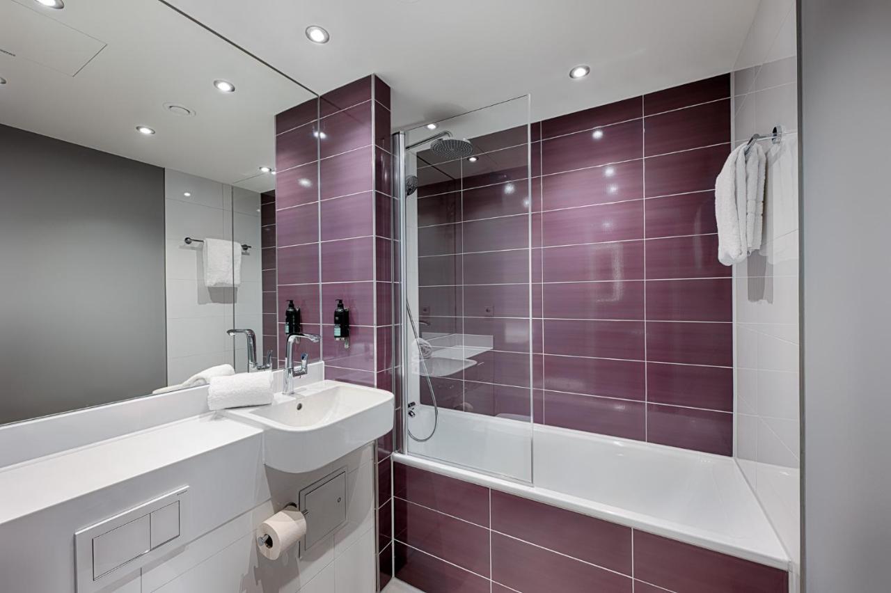 Premier Inn Regensburg City Centre Exterior photo